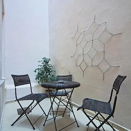 Istiklal Apartment *